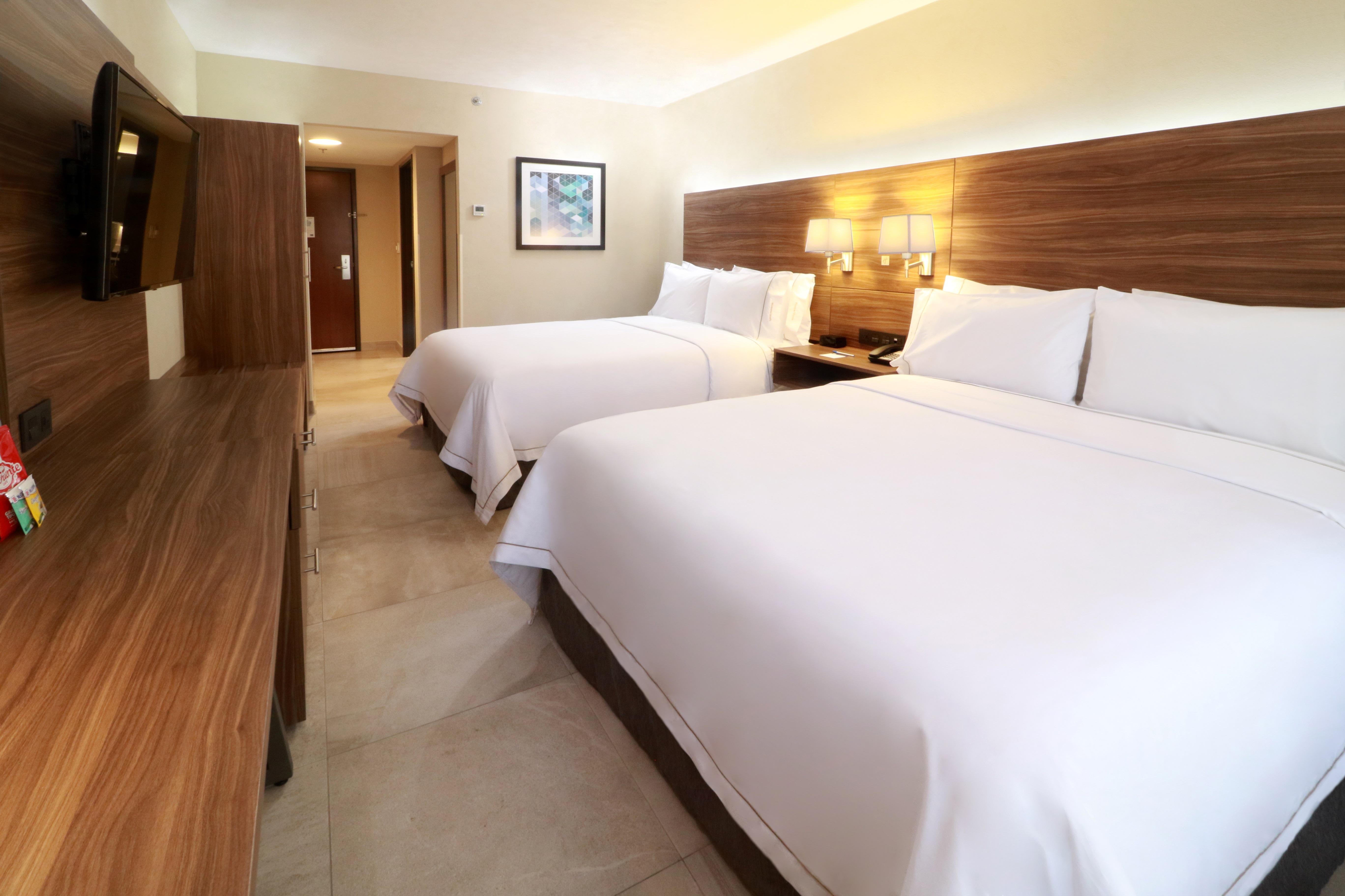 Holiday Inn Express Guadalajara Aeropuerto By Ihg Las Pintas Eksteriør bilde