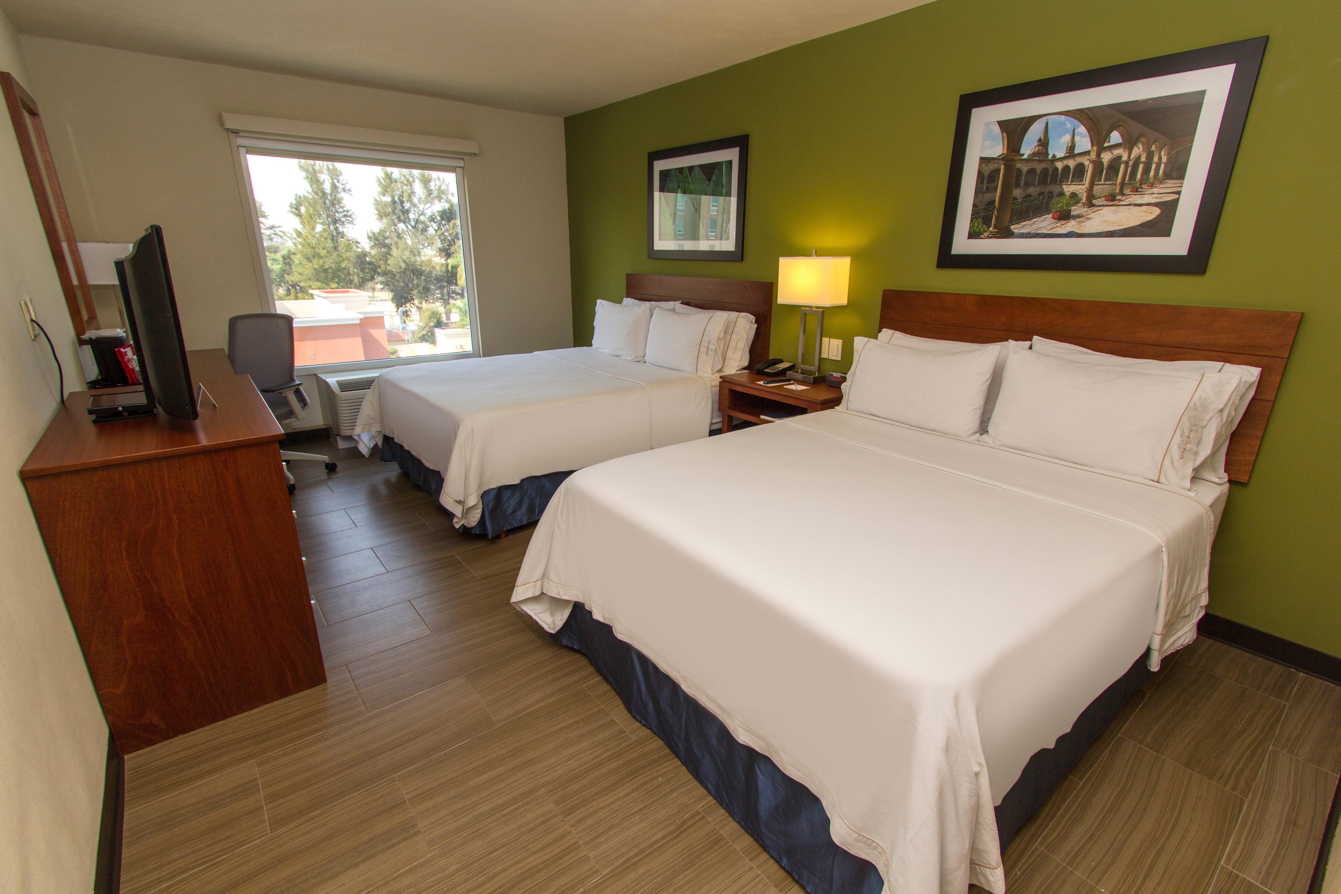 Holiday Inn Express Guadalajara Aeropuerto By Ihg Las Pintas Eksteriør bilde
