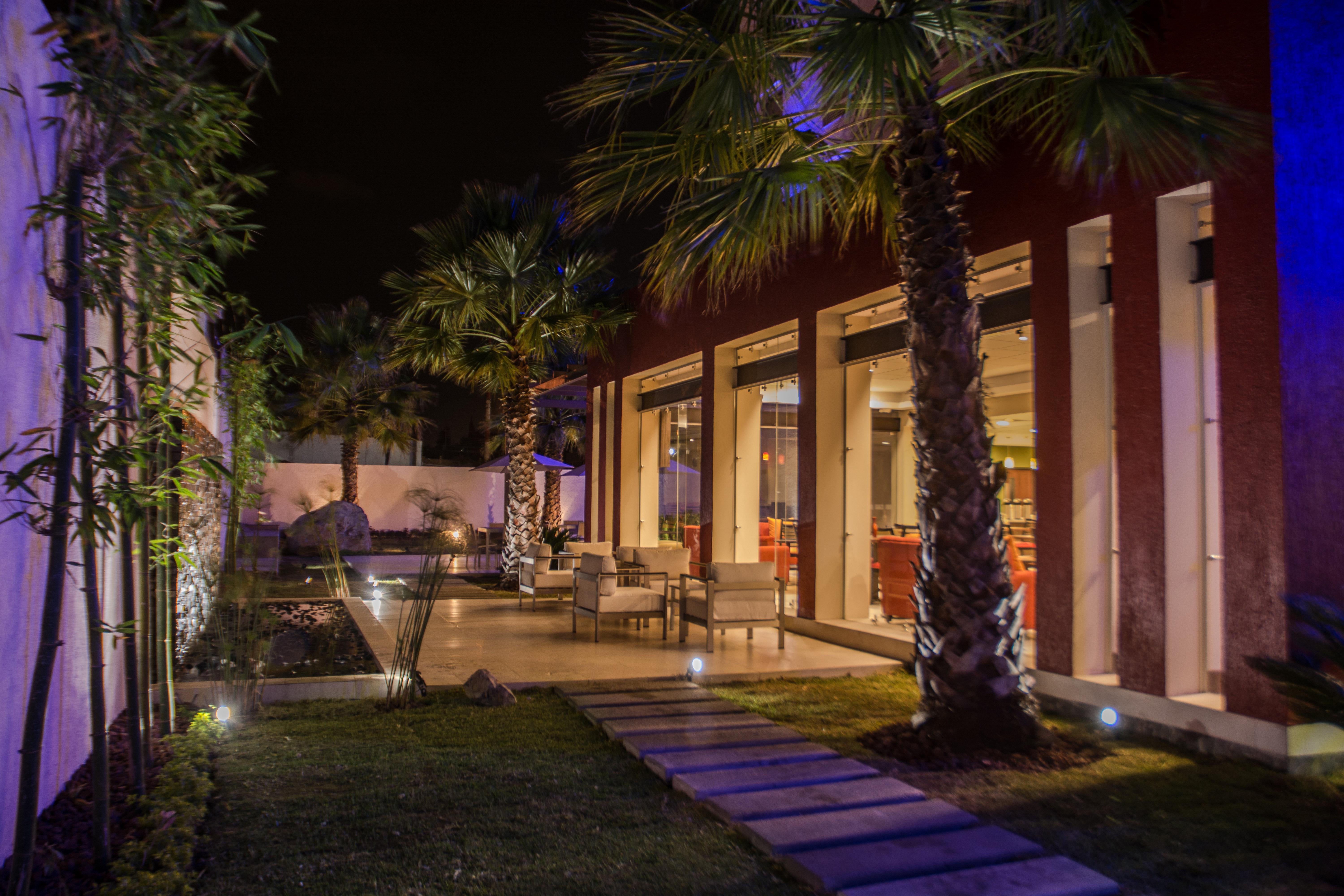 Holiday Inn Express Guadalajara Aeropuerto By Ihg Las Pintas Eksteriør bilde