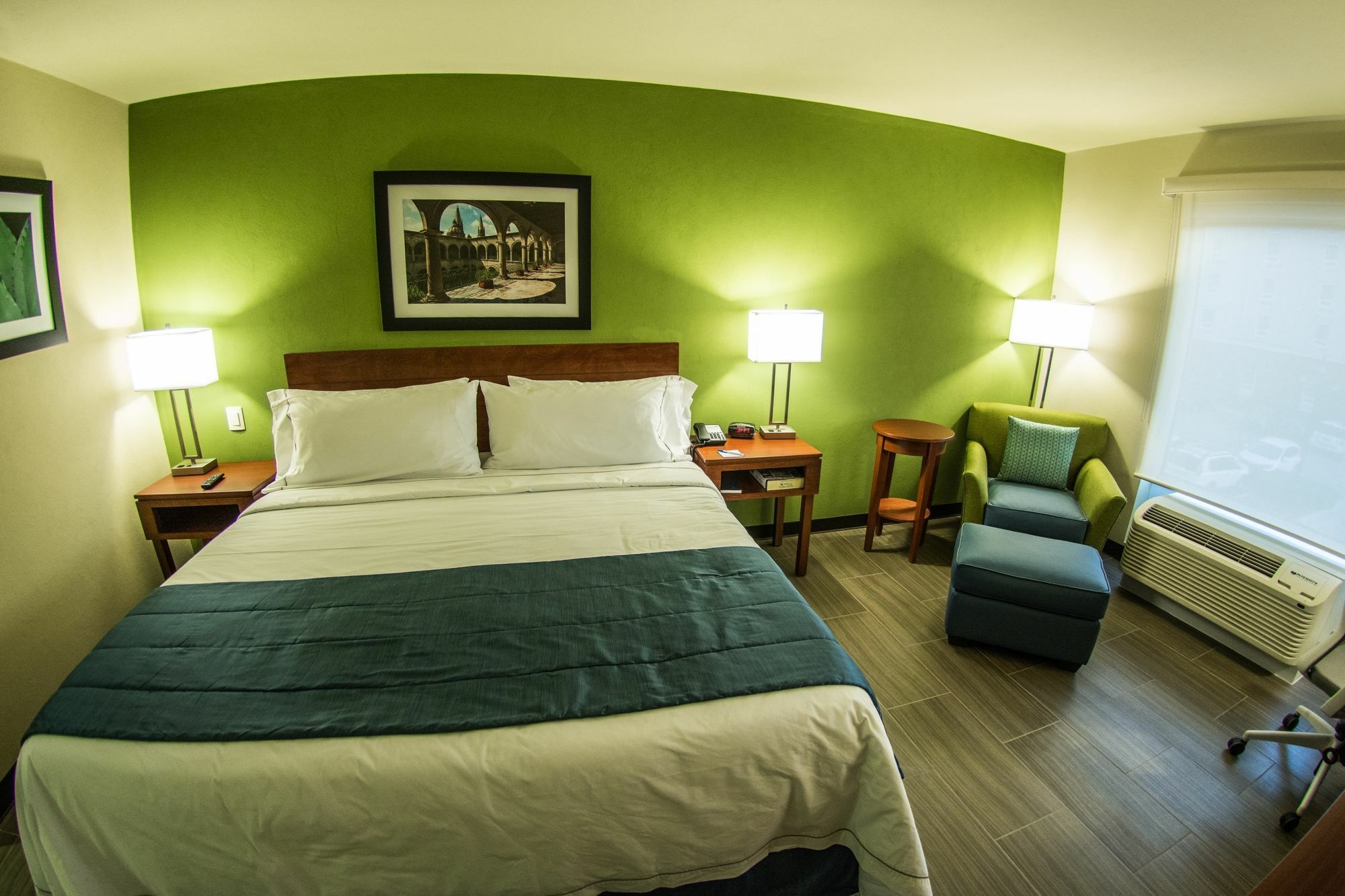 Holiday Inn Express Guadalajara Aeropuerto By Ihg Las Pintas Eksteriør bilde